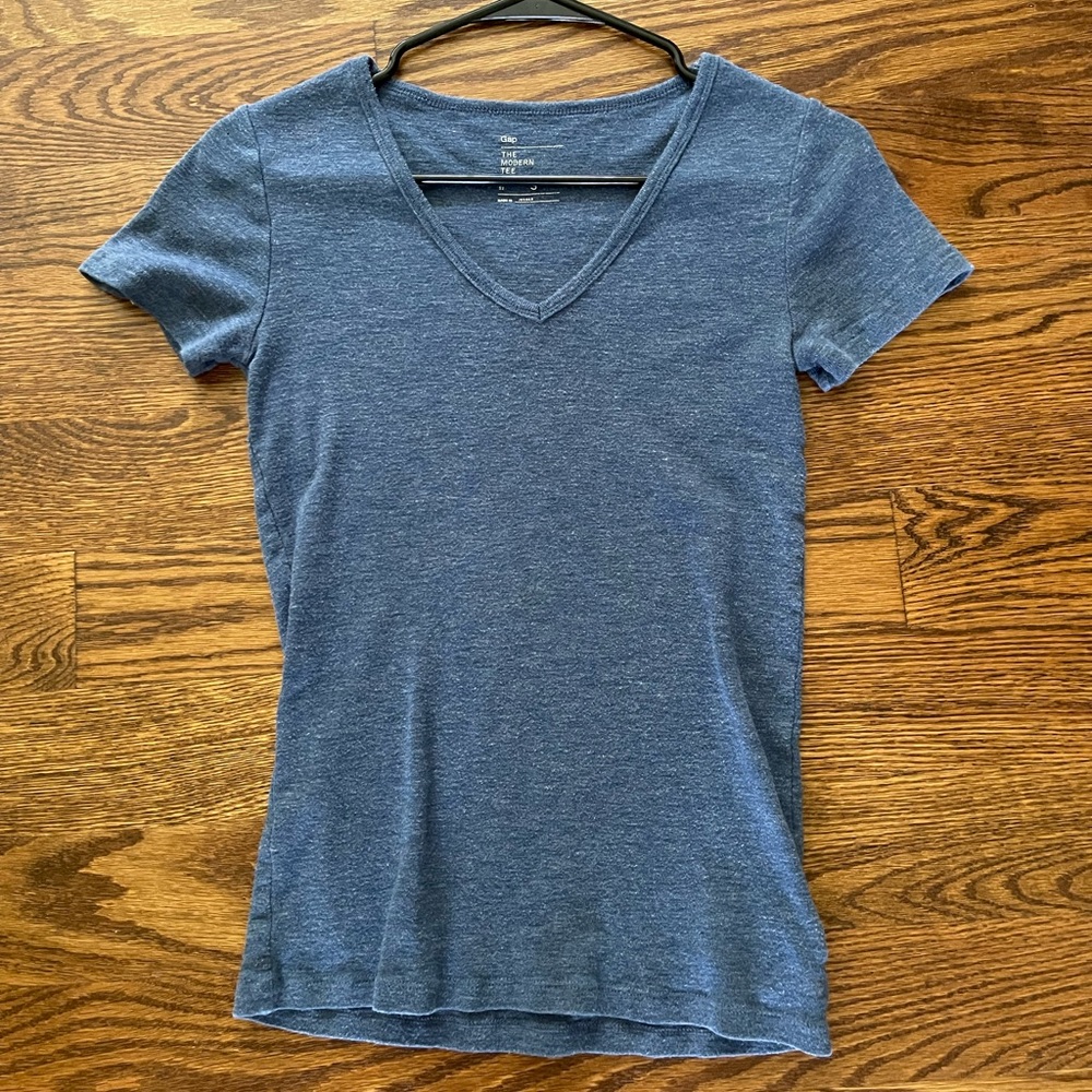 Gap Blue V-neck Short Sleeve Tee